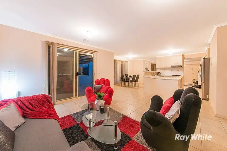 Sixth view of Homely house listing, 10 Tauna Place, Cranbourne West VIC 3977