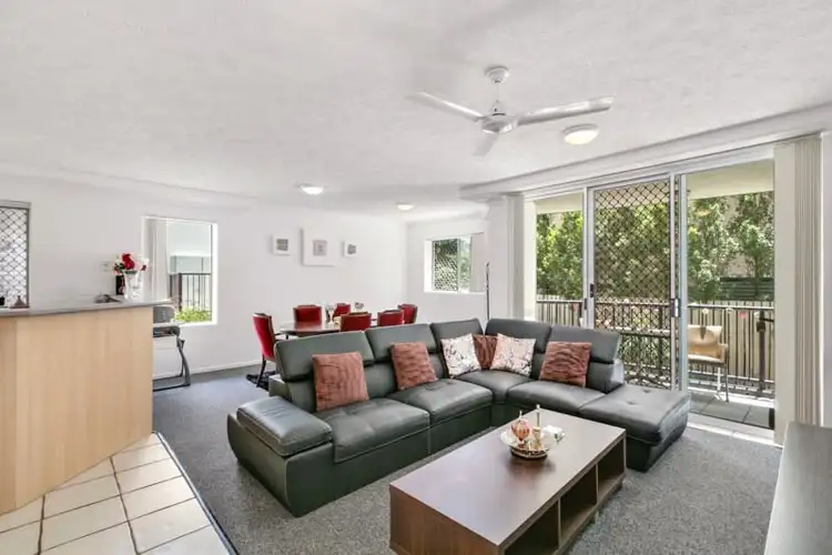 Second view of Homely unit listing, 4/132 High Street, Southport QLD 4215