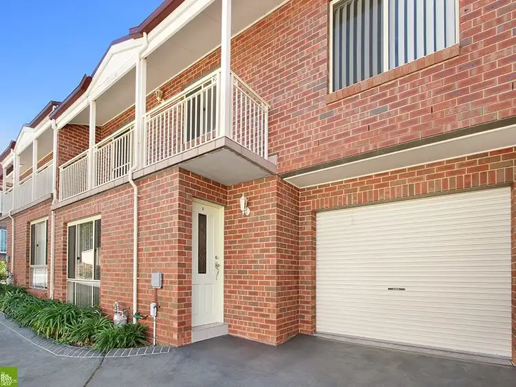 Second view of Homely townhouse listing, 2/25 Gladstone Avenue, Wollongong NSW 2500