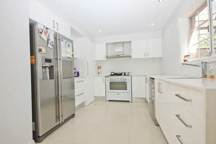 Second view of Homely other listing, 2/5 Dowling Drive, Southport QLD 4215