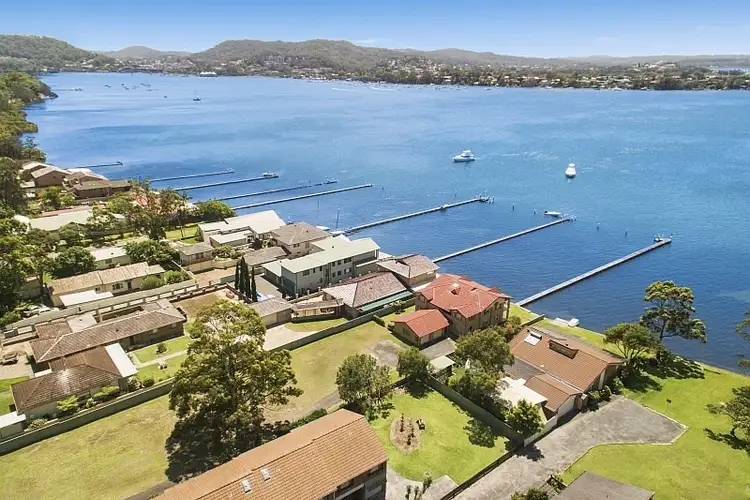 Seventh view of Homely house listing, 19 Kurrawa Avenue, Point Clare NSW 2250