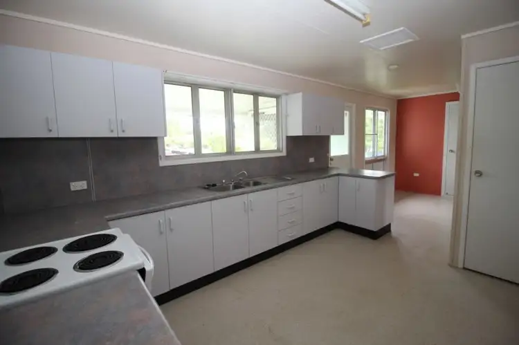 Third view of Homely house listing, 8 Garnet Street, Emerald QLD 4720
