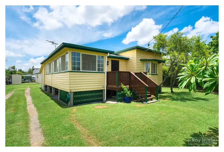 11 Face Street, Park Avenue QLD 4701