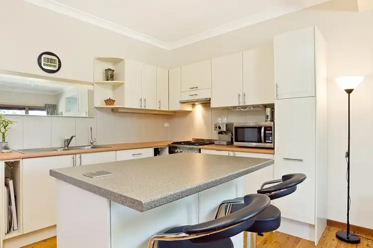 18 Boree Road, Forestville NSW 2087