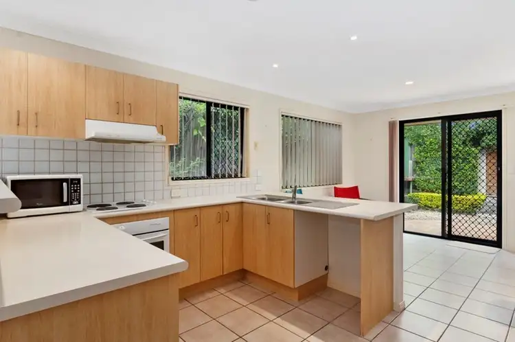 Seventh view of Homely other listing, 1/10 Judith Avenue, Southport QLD 4215