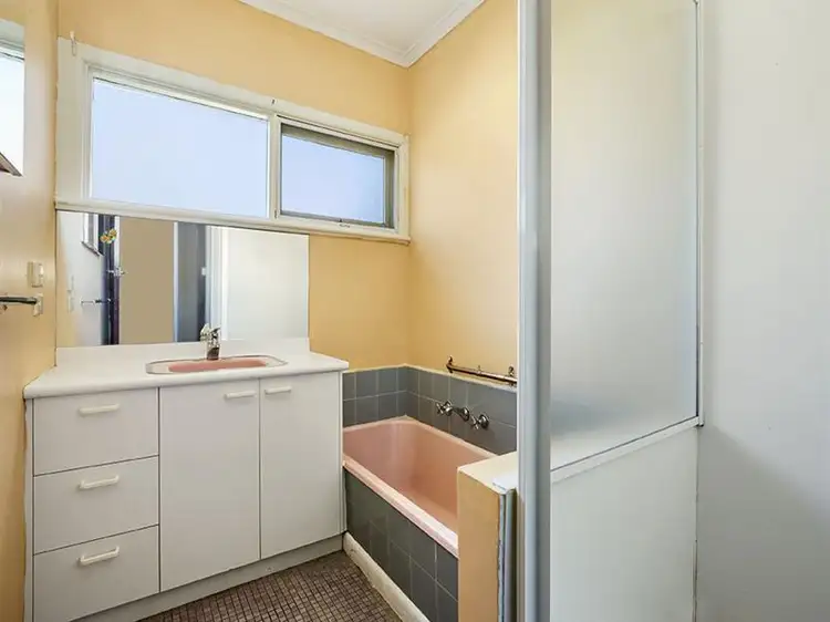 Fifth view of Homely house listing, 4 Margaret Street, Ringwood VIC 3134