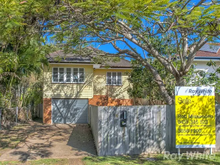 8 Woking Street, Mitchelton QLD 4053