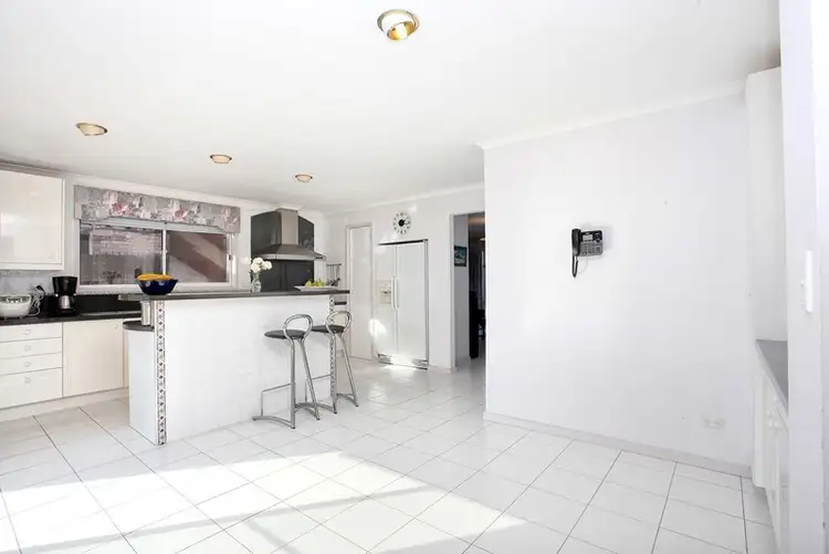 Seventh view of Homely house listing, 1 Bowood Court, Seabrook VIC 3028