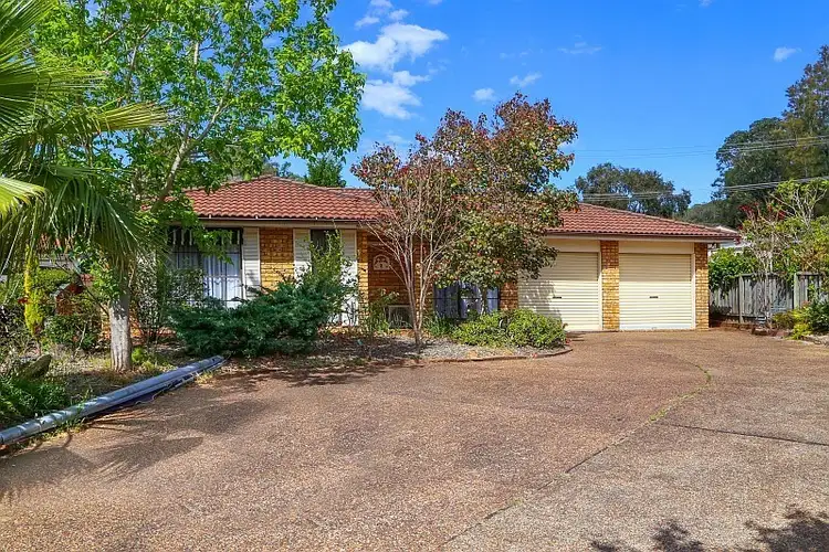 2 Costa Close, Green Point NSW 2251