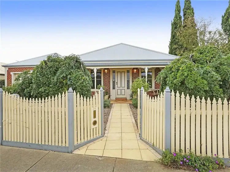 24 Magpie Close, Lara VIC 3212