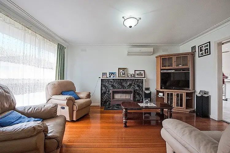 Second view of Homely house listing, 8 Ashley Court, Thomastown VIC 3074