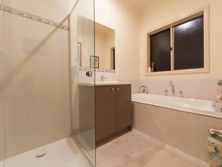 Sixth view of Homely house listing, 3 Serra Close, Langwarrin VIC 3910