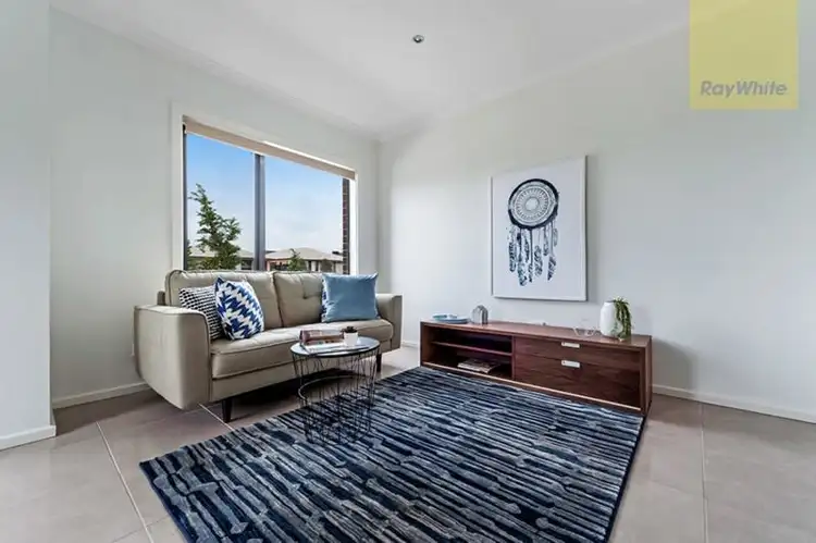 Seventh view of Homely house listing, 100 Baronial Way, Craigieburn VIC 3064