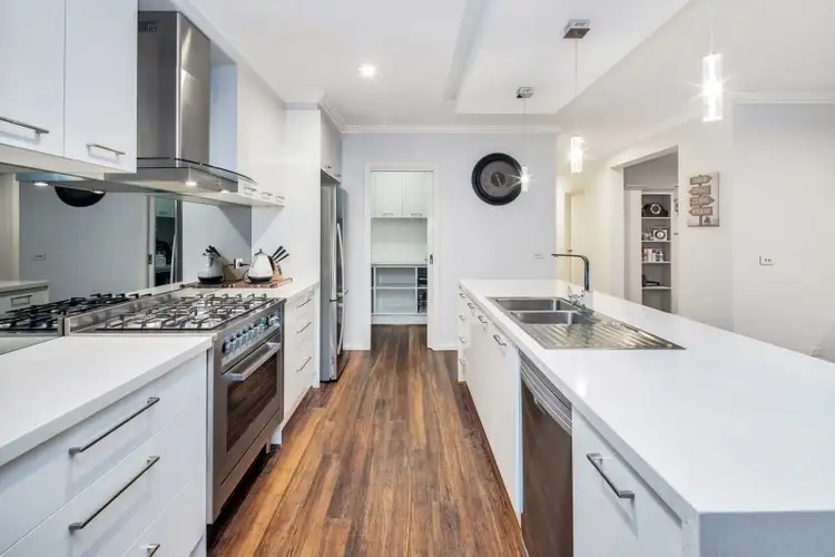 Fifth view of Homely house listing, 24 Greenhaven Court, Mount Clear VIC 3350