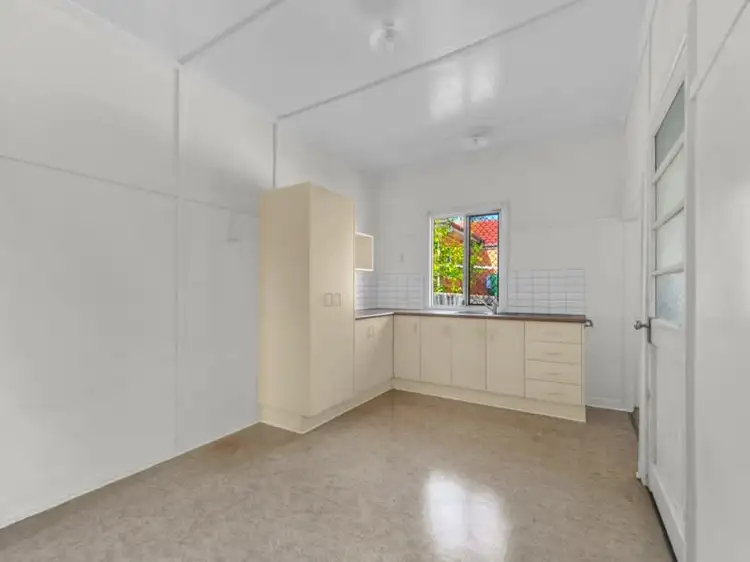 Fourth view of Homely house listing, 745 Cavendish Road, Holland Park QLD 4121