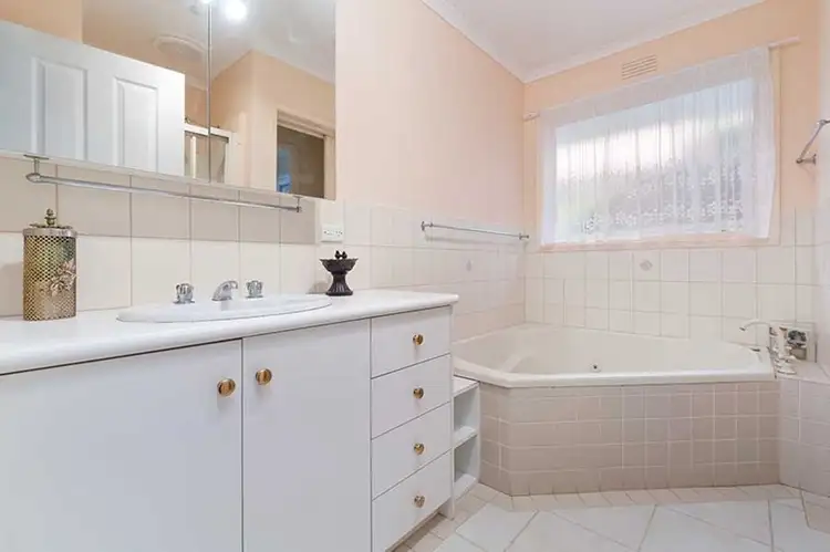 Sixth view of Homely house listing, 33 Bank Street, Craigieburn VIC 3064