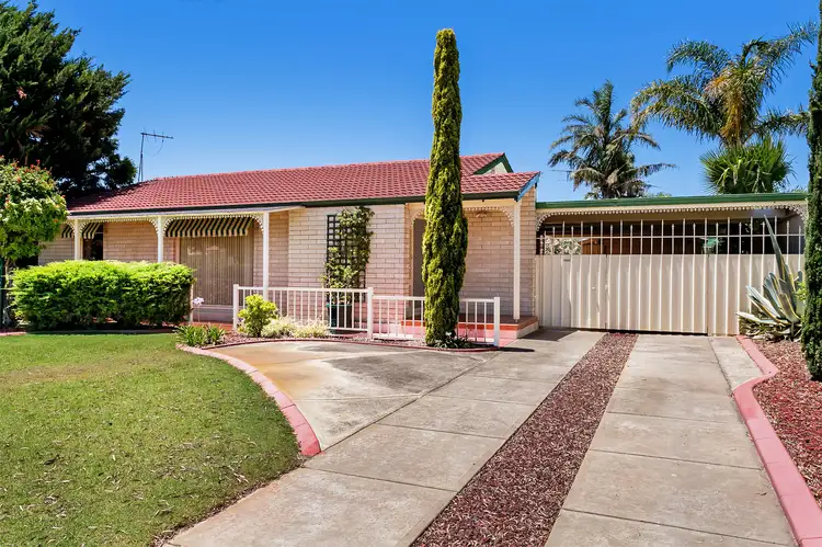 18 Fraser Drive, North Haven SA 5018