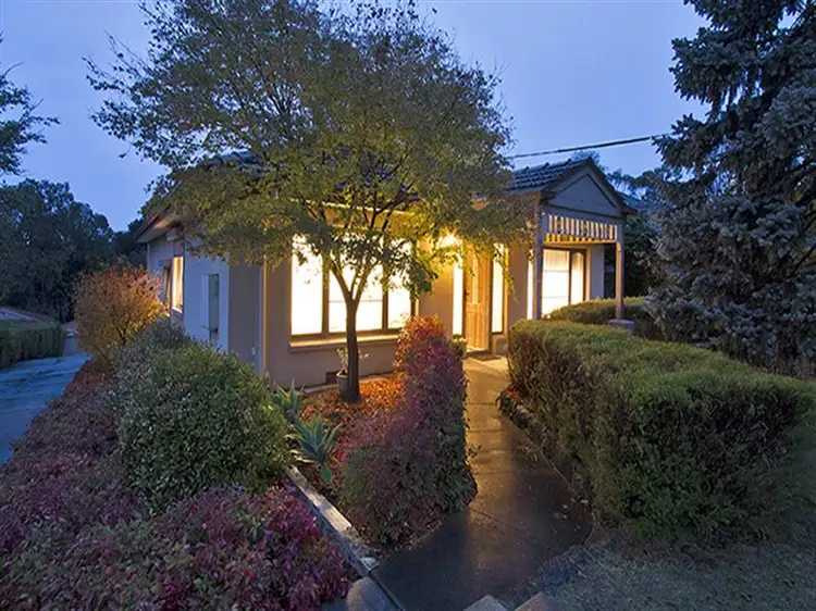 1/207 Nepean Street, Greensborough VIC 3088