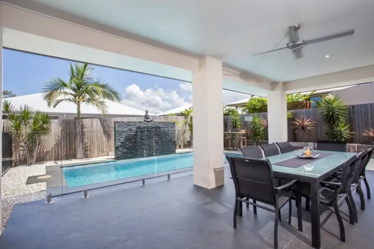 4 Azolla Circle, Noosaville QLD 4566