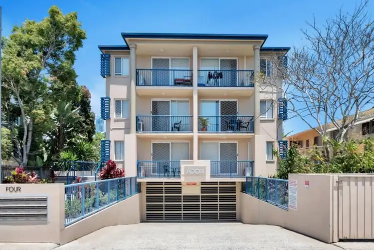 13/4 Adori Street, Chevron Island QLD 4217