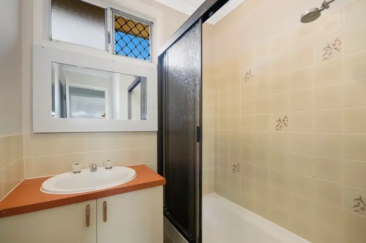 Fifth view of Homely house listing, 8 Naples Court, Kelso QLD 4815