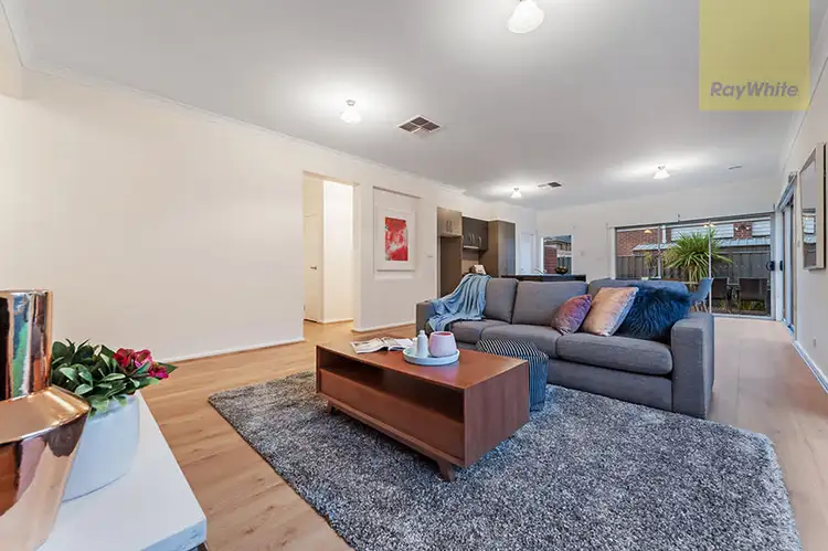 Fifth view of Homely house listing, 3 Willandra Avenue, Craigieburn VIC 3064