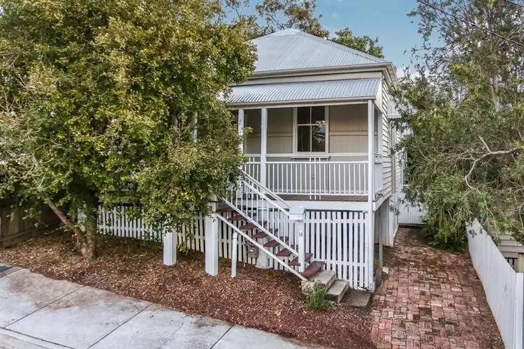 18 Sackville Street, Milton QLD 4064
