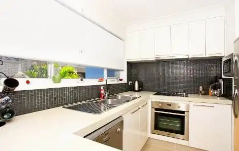 3/43 Australia Avenue, Broadbeach QLD 4218