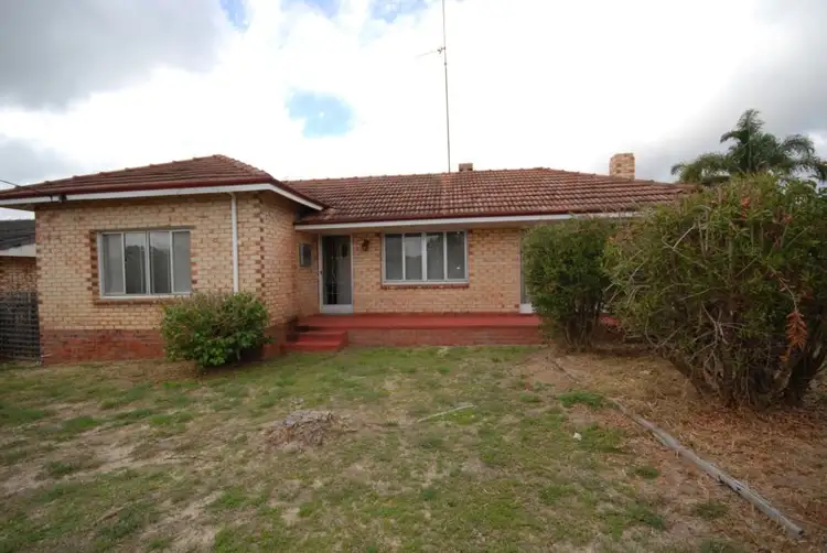 111 Narrakine Road, Narrogin WA 6312