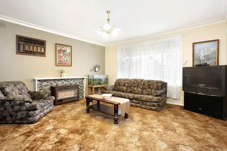Fifth view of Homely house listing, 2 Raymond Street, Lalor VIC 3075