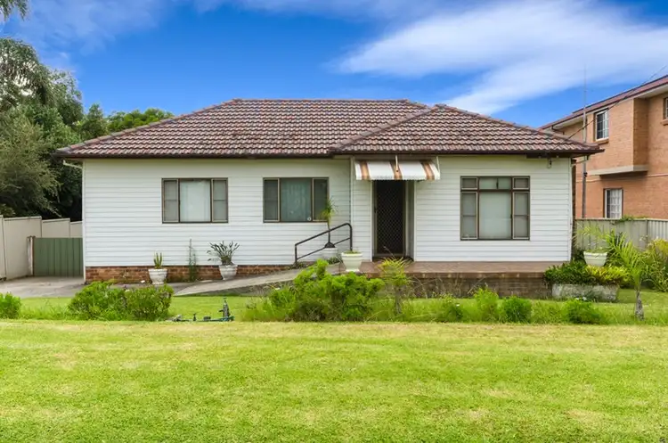 11 Hoskins Street, Gwynneville NSW 2500