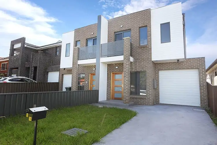 2/18 Codrington Street, Fairfield NSW 2165