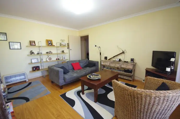 15b Shalford Way, Girrawheen WA 6064