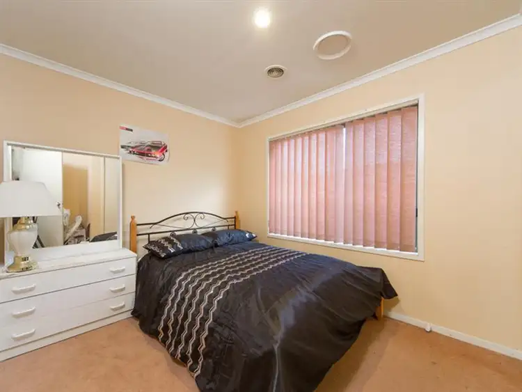 Sixth view of Homely house listing, 5 The Retreat, Hampton Park VIC 3976