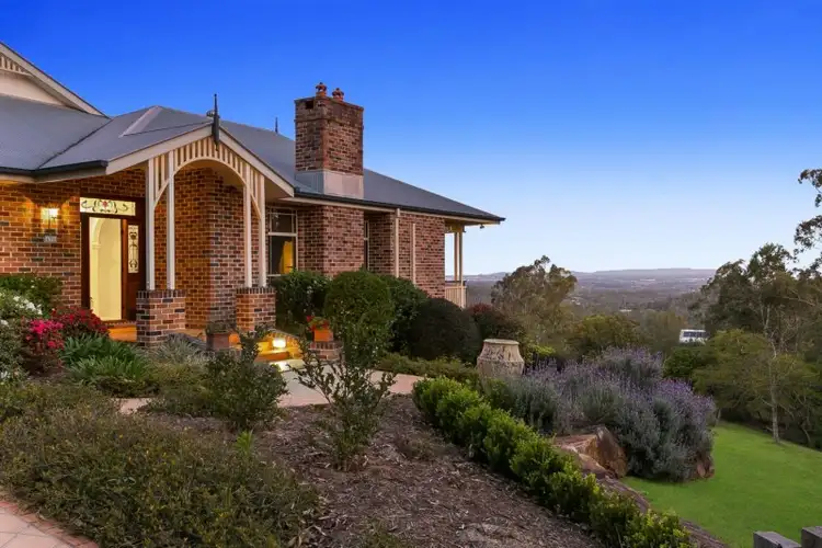 471 Gold Creek Road, Brookfield QLD 4069
