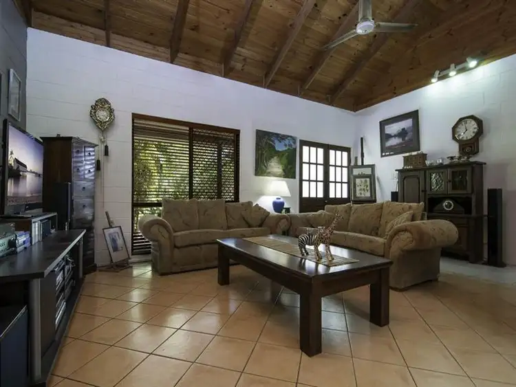 Sixth view of Homely house listing, 15 YARUN Close, Wonga QLD 4873