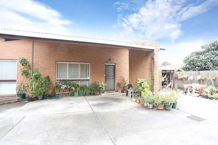 4/82-84 Fox Street, St Albans VIC 3021