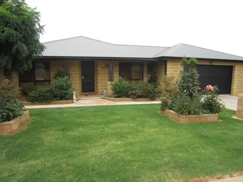 Main view of Homely house listing, 8 Kavanagh Circuit, Temora NSW 2666