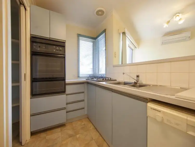 Third view of Homely unit listing, 2/31 Kenilworth Avenue, Frankston VIC 3199