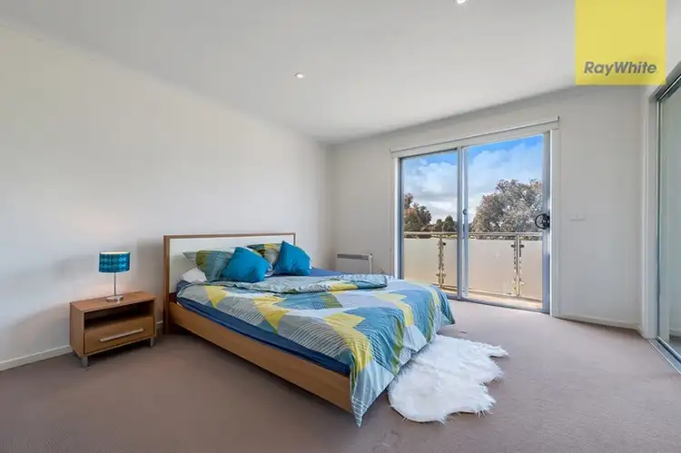 Fifth view of Homely house listing, 9 Alexander Circuit, Craigieburn VIC 3064