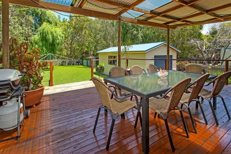 34 Lavinia Street, Forresters Beach NSW 2260
