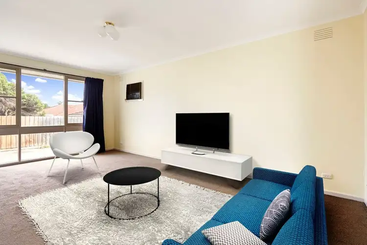 2/11 Rae Street, Chadstone VIC 3148