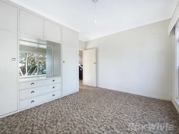 Fourth view of Homely house listing, 2 Merton Close, Mount Waverley VIC 3149