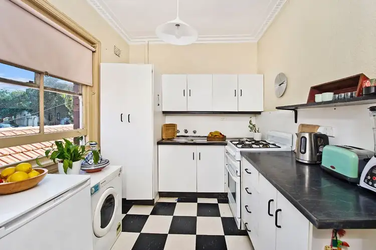 Fifth view of Homely apartment listing, 6/202 Clovelly Road, Clovelly NSW 2031