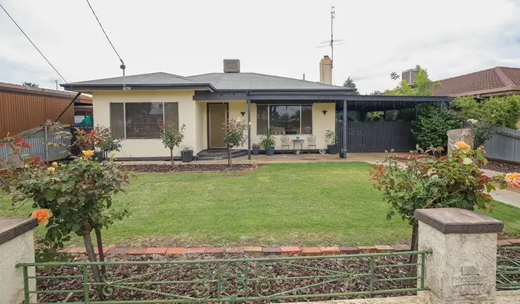 9 Logan Avenue, Mildura VIC 3500