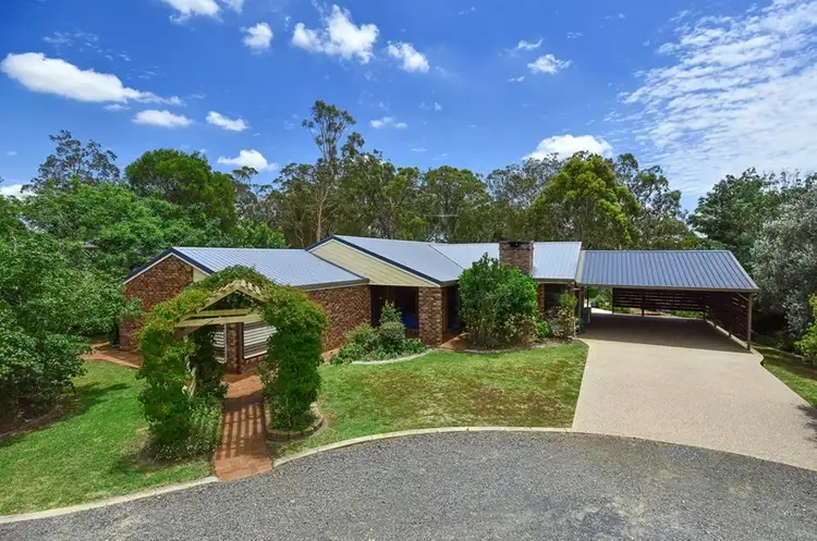 19 Merlin Court, Preston QLD 4352