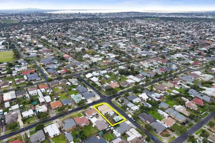 27 Pavo Street, Belmont VIC 3216