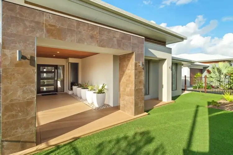 6 Radiata Place, Peregian Springs QLD 4573