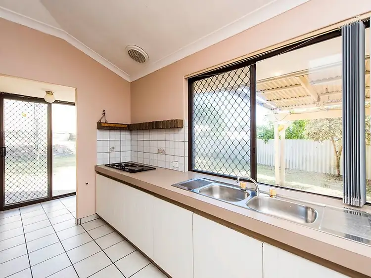 Sixth view of Homely house listing, 2 Willis Street, Warnbro WA 6169