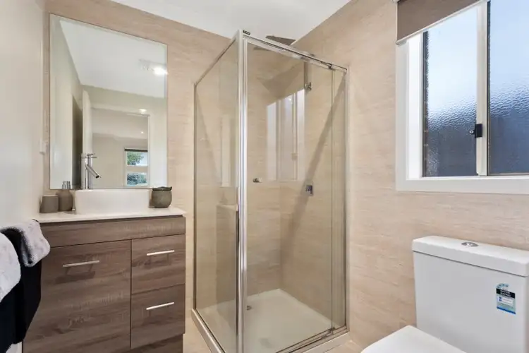 Seventh view of Homely house listing, 5 Greenview Court, Cranbourne North VIC 3977